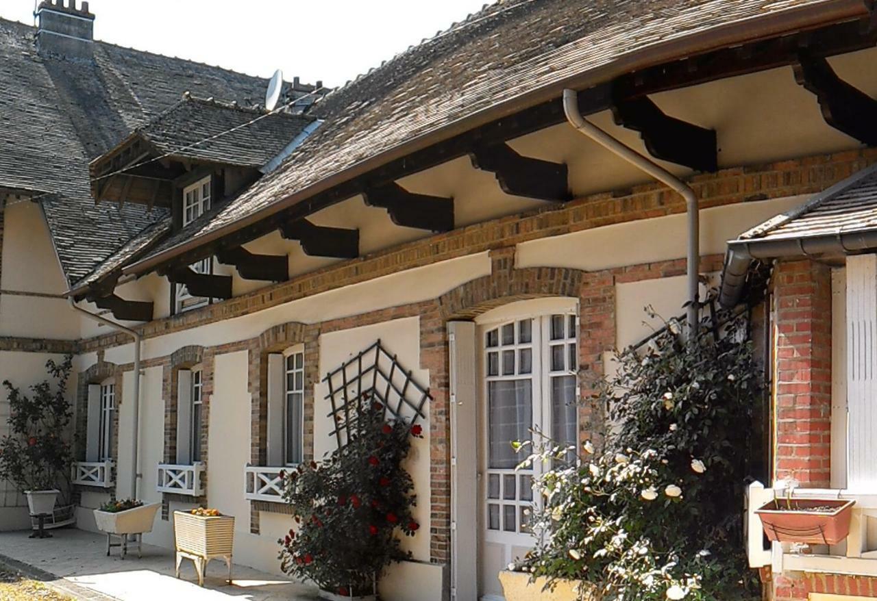 Maison Lalongere Longueville  Zewnętrze zdjęcie